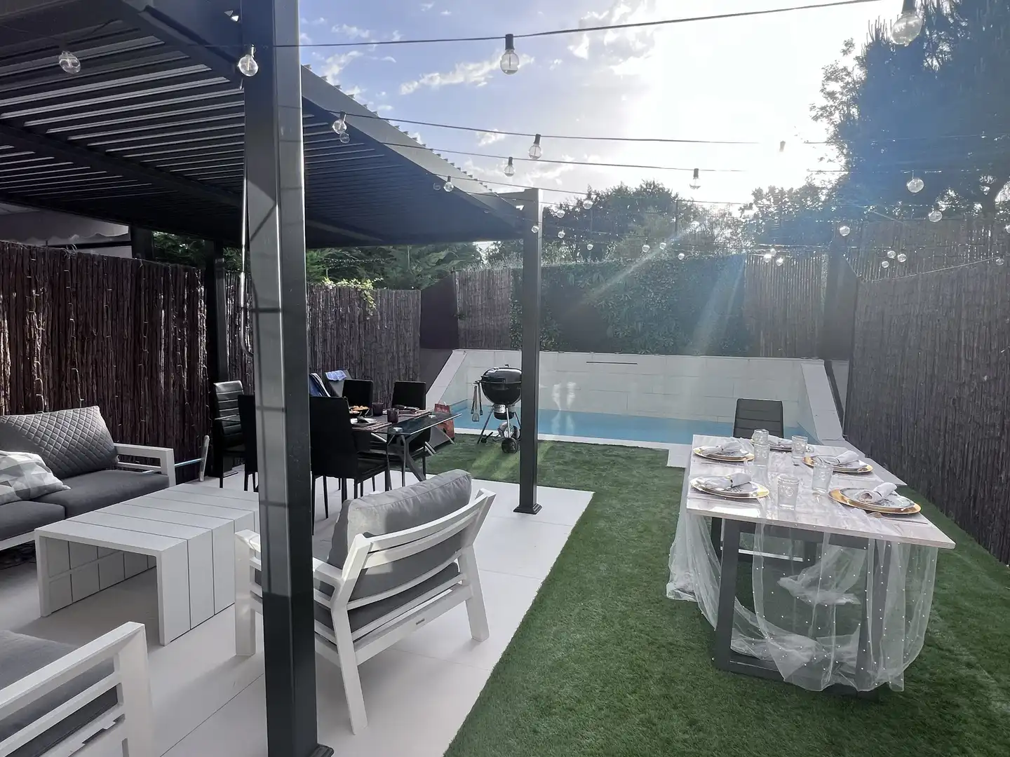 Terrasse von Einfamilien-Reihenhaus zur Miete in Algete mit Klimaanlage, Heizung und Privatgarten