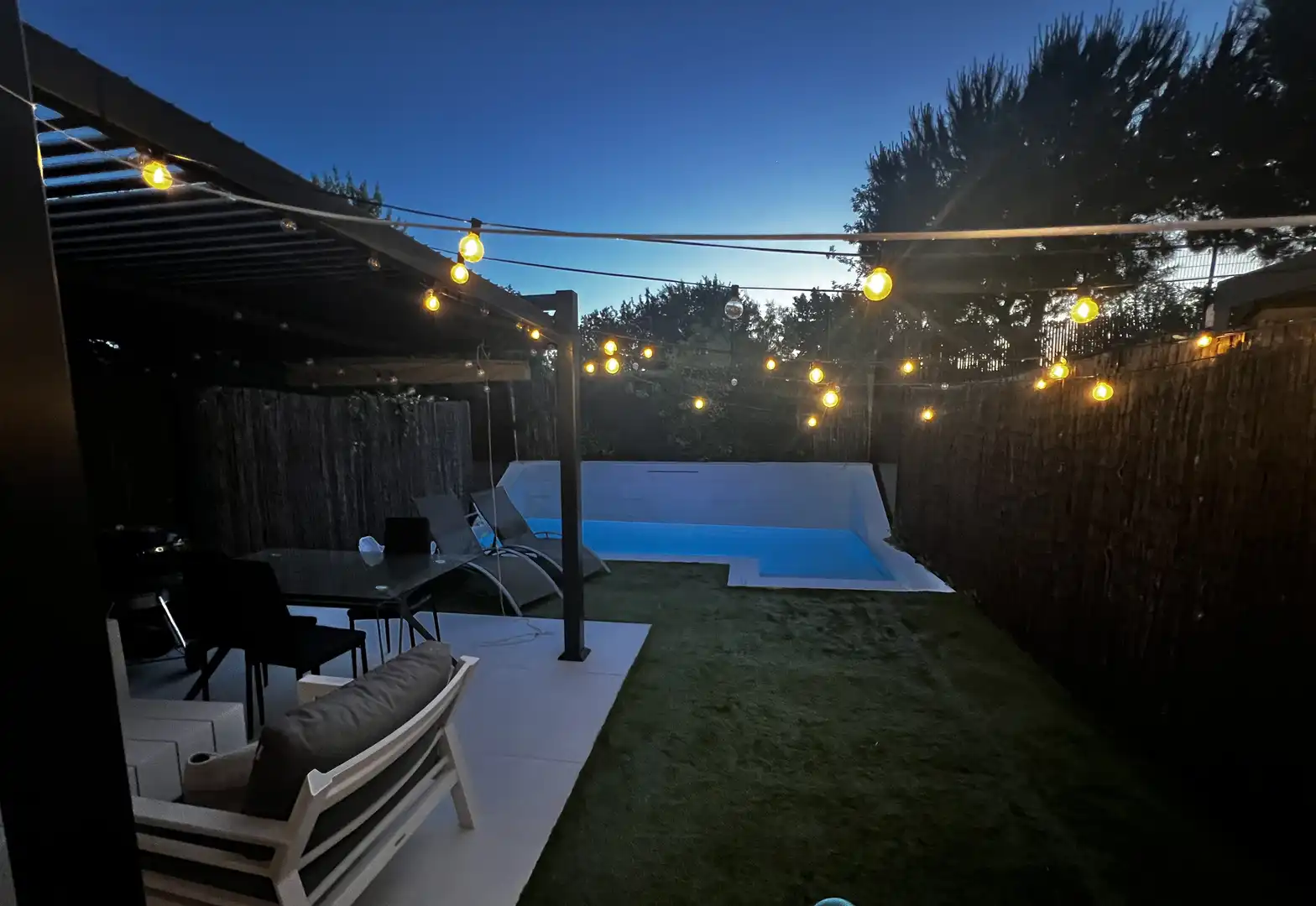 Casa adosada de alquiler en Calle de Valdeamor, 27, Algete Centro Piscina de Casa adosada de alquiler en Algete con Aire acondicionado, Calefacción y Jardín privado