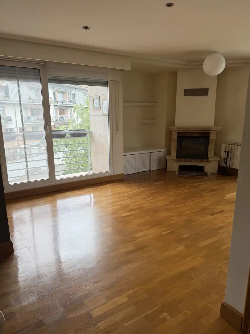 Piso en venta en Errekatxo Emparantza Plaza, 9, Astigarraga Sala de estar de Piso en venta en Astigarraga con Calefacción y Balcón
