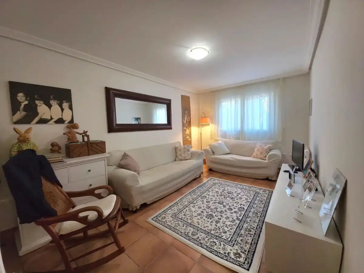 Casa o xalet en venda a Carrer del Vespre, 6, Bonalba - Cotoveta Sala d'estar de Casa o xalet en venda en Mutxamel amb Aire condicionat, Terrassa i Piscina