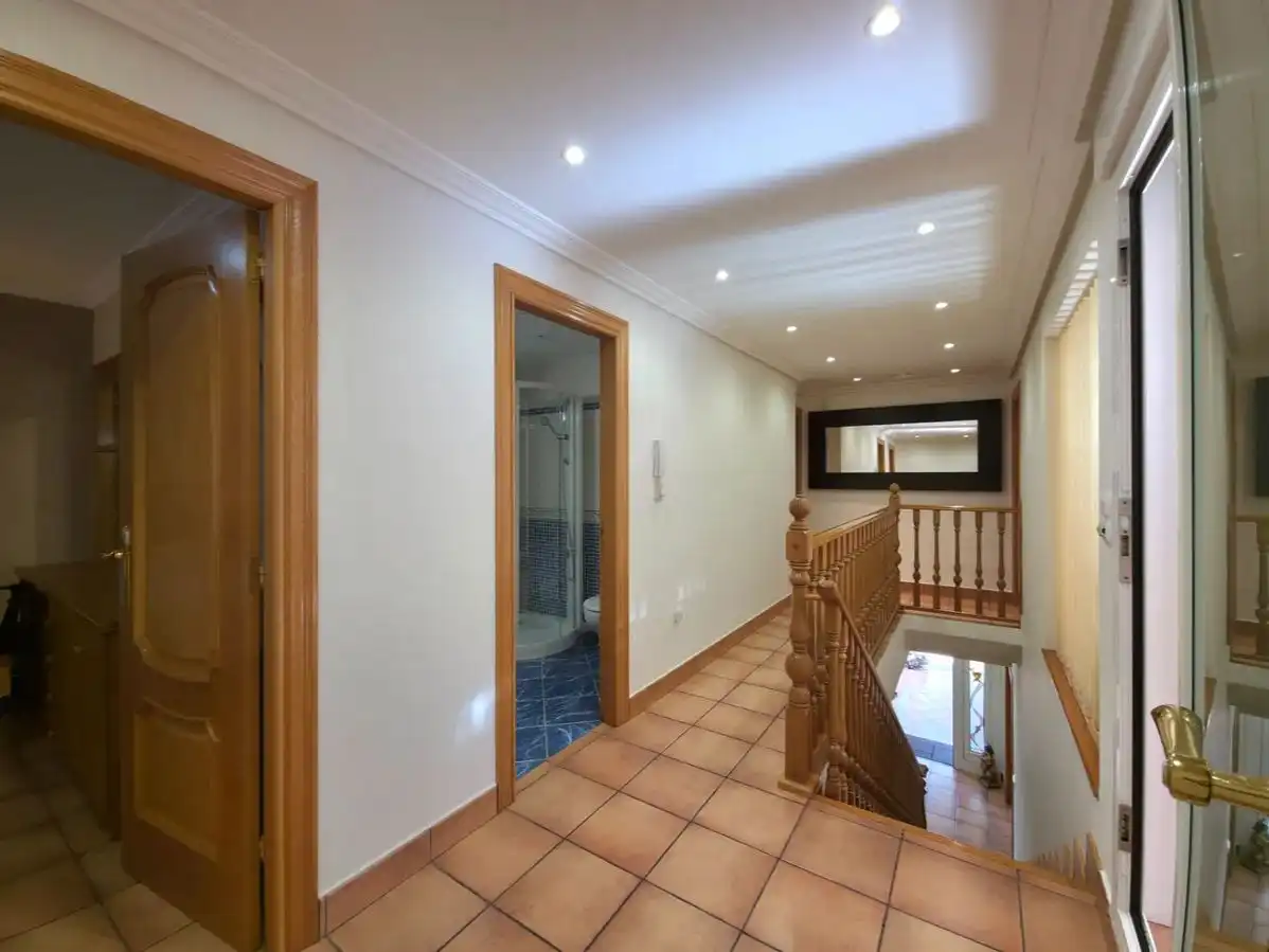 Casa o xalet en venda a Carrer del Vespre, 6, Bonalba - Cotoveta Casa o xalet en venda en Mutxamel amb Aire condicionat, Terrassa i Piscina