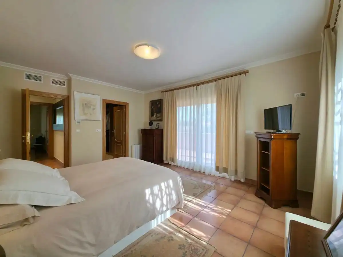 Casa o xalet en venda a Carrer del Vespre, 6, Bonalba - Cotoveta Dormitori de Casa o xalet en venda en Mutxamel amb Aire condicionat, Terrassa i Piscina