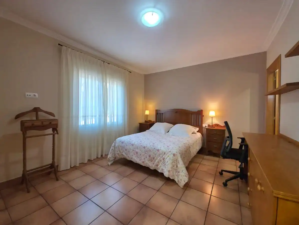 Casa o xalet en venda a Carrer del Vespre, 6, Bonalba - Cotoveta Dormitori de Casa o xalet en venda en Mutxamel amb Aire condicionat, Terrassa i Piscina