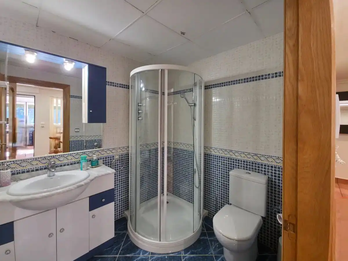 Casa o xalet en venda a Carrer del Vespre, 6, Bonalba - Cotoveta Bany de Casa o xalet en venda en Mutxamel amb Aire condicionat, Terrassa i Piscina