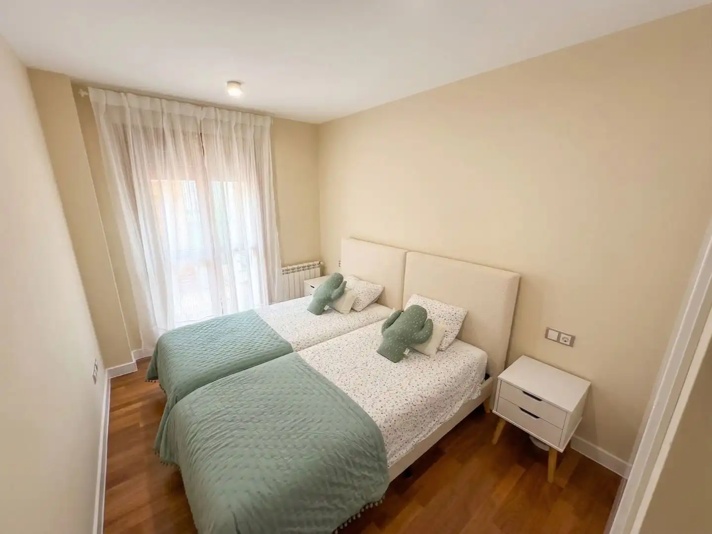 Flat for sale in Plaza Barqueras, 4, Llanes pueblo Flat for sale in Plaza Barqueras, 4, Llanes pueblo