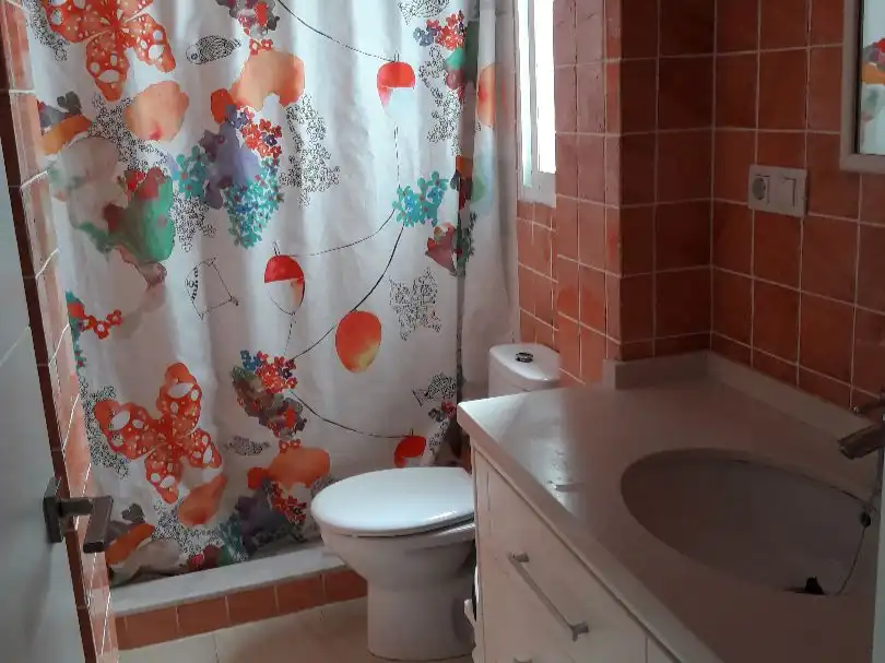 Piso en venta en Calle Fernandez de Santiago, 60, Posadas Baño de Piso en venta en Posadas con Aire acondicionado, Terraza y Amueblado