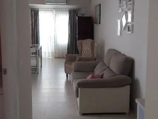 Piso en venta en Calle Fernandez de Santiago, 60, Posadas Sala de estar de Piso en venta en Posadas con Aire acondicionado, Terraza y Amueblado