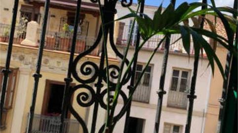 Foto 2 de Piso de alquiler en Centro Histórico, Málaga Capital