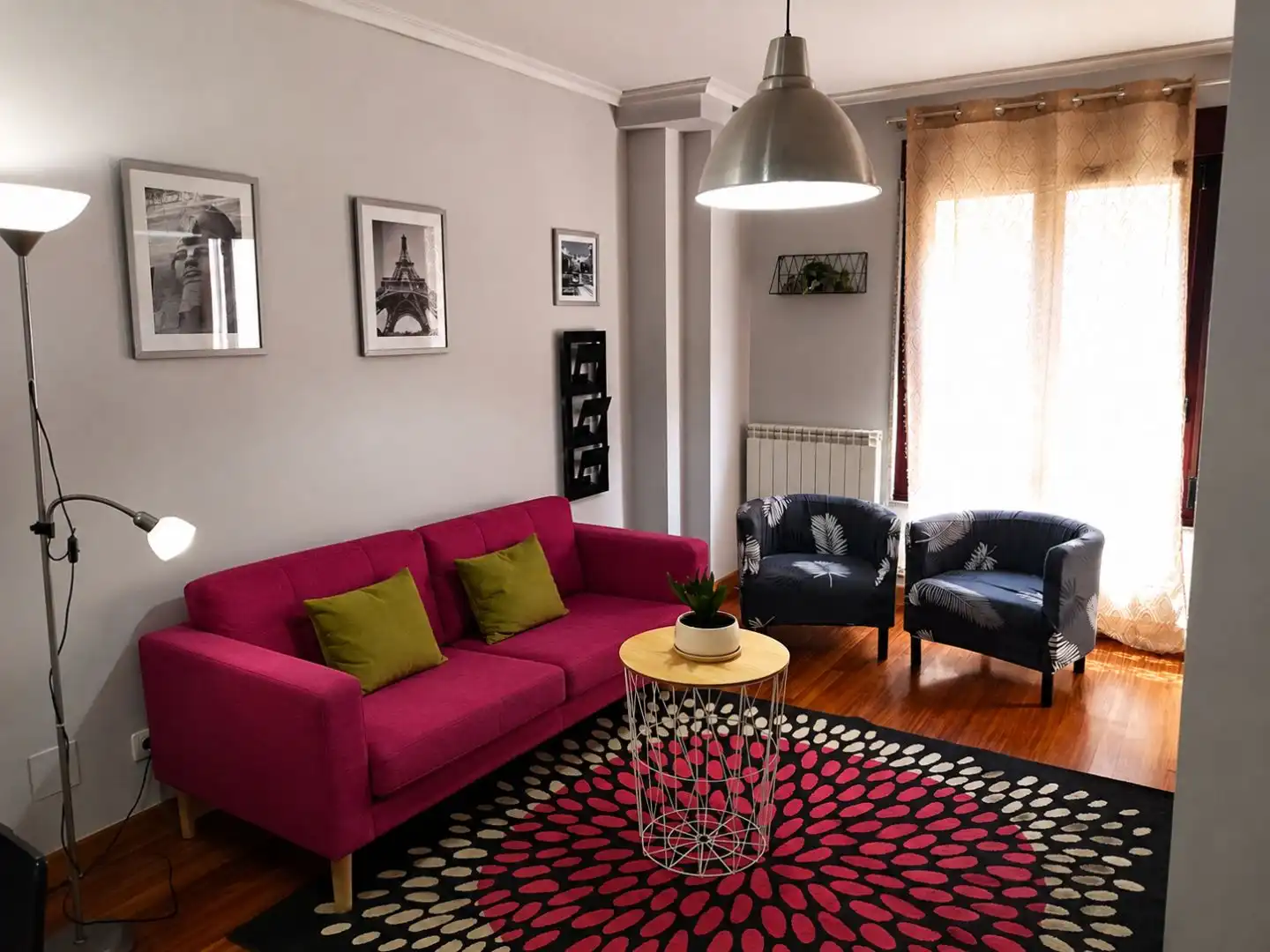 Sala de estar de Apartamento de alquiler en Sarria con Calefacción, Parquet y Trastero