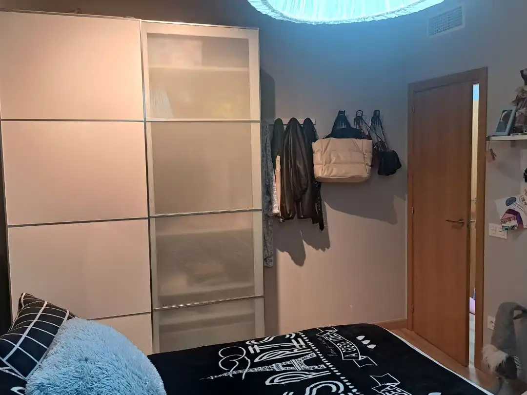 Dúplex en venda a Plaça Catalunya, 5, Llinars del Vallès Dormitori de Dúplex en venda en Llinars del Vallès amb Terrassa i Piscina