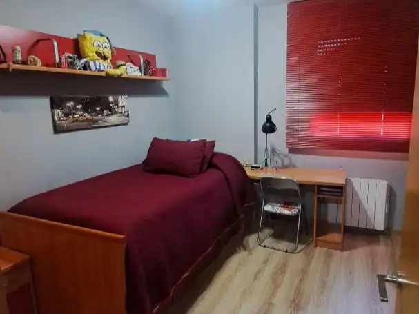 Dúplex en venda a Plaça Catalunya, 5, Llinars del Vallès Dormitori de Dúplex en venda en Llinars del Vallès amb Terrassa i Piscina