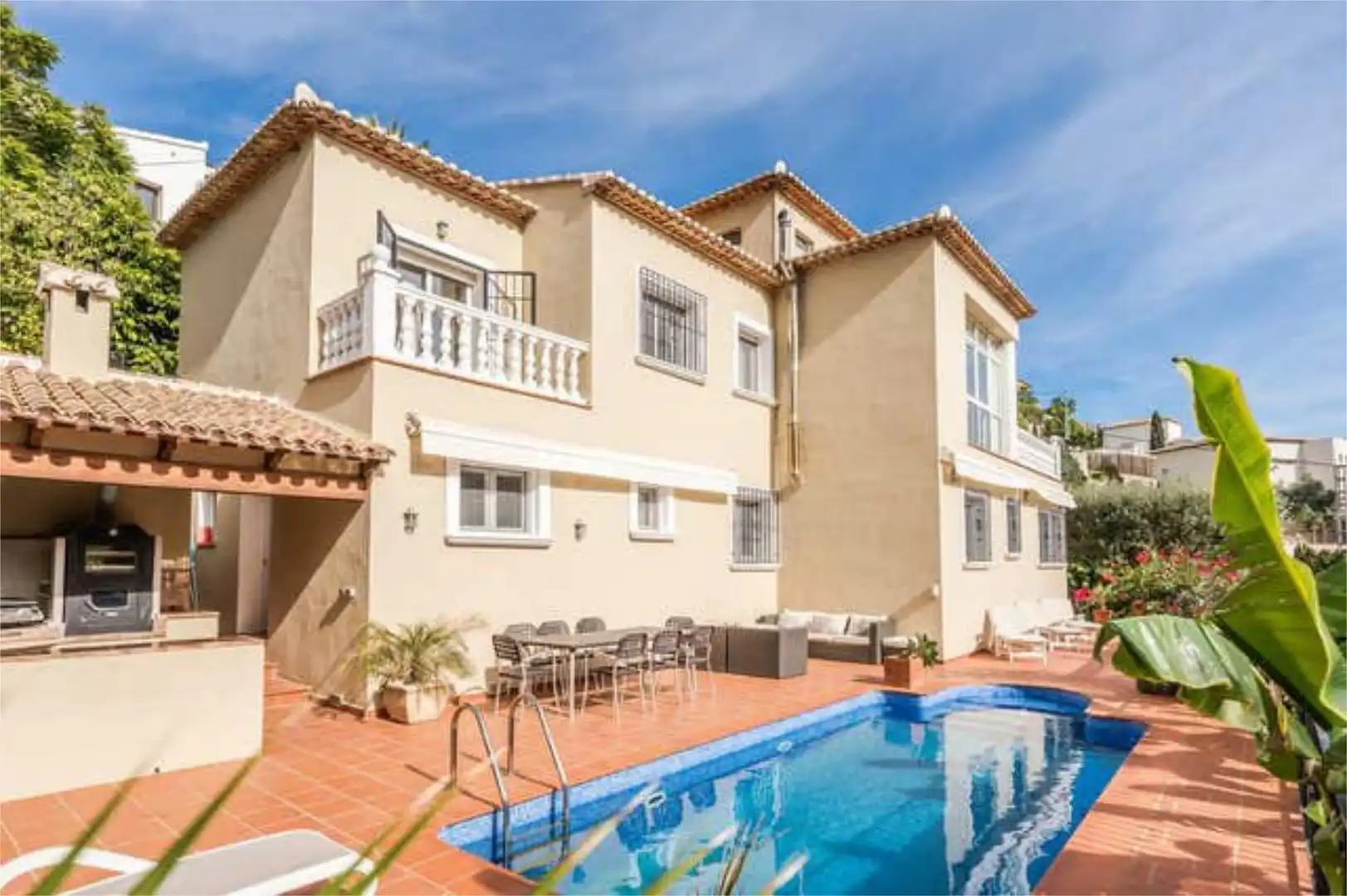 Casa adosada en venda a Puerto Vista exterior de Casa adosada en venda en Jávea / Xàbia amb Terrassa i Piscina