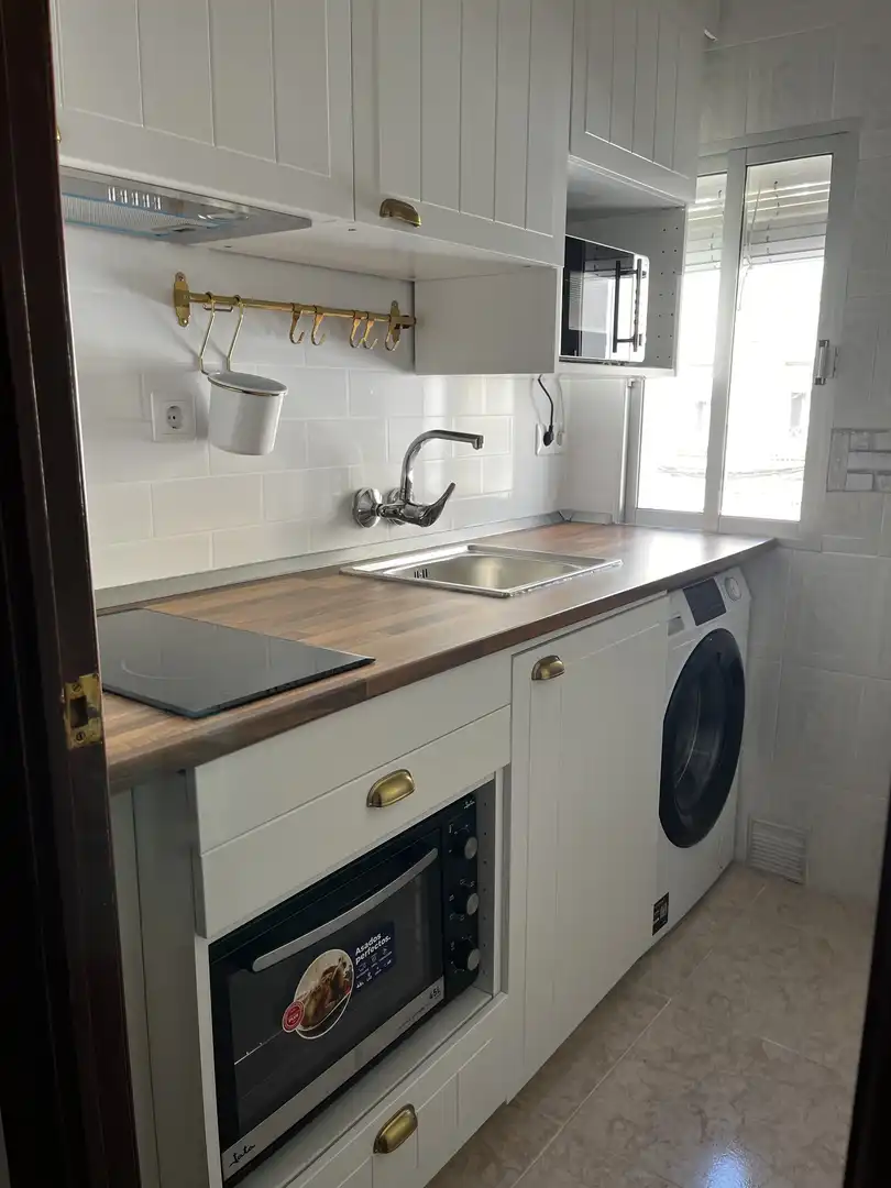 Cuina de Pis en venda en Ciudad Real Capital amb Aire condicionat