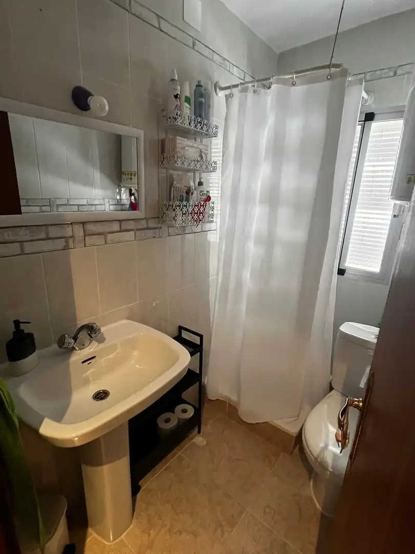 Bany de Pis en venda en Ciudad Real Capital amb Aire condicionat