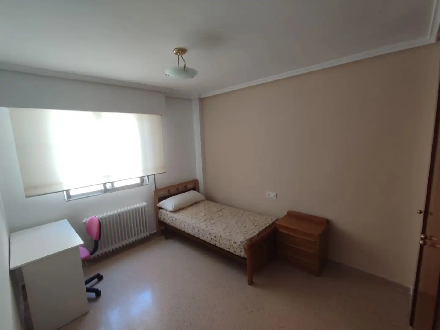 Flat for rent in Plaza Constitución, 1, Ensanche - Fuenfresca Bedroom of Flat for rent in Teruel with Heating and Furnished