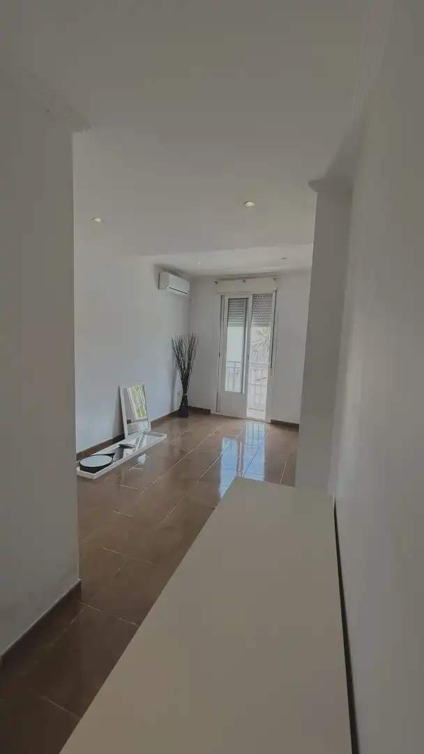 Piso en venta en Avenida de Cádiz, 87, Los Palacios y Villafranca Sala de estar de Piso en venta en Los Palacios y Villafranca con Aire acondicionado, Terraza y Amueblado