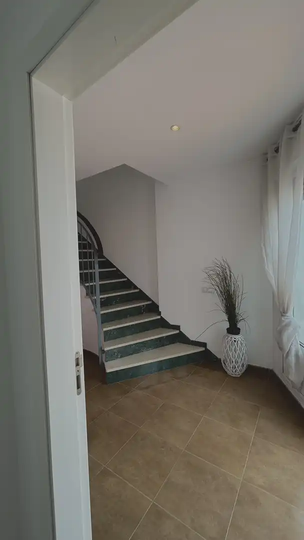 Piso en venta en Avenida de Cádiz, 87, Los Palacios y Villafranca Piso en venta en Los Palacios y Villafranca con Aire acondicionado, Terraza y Amueblado