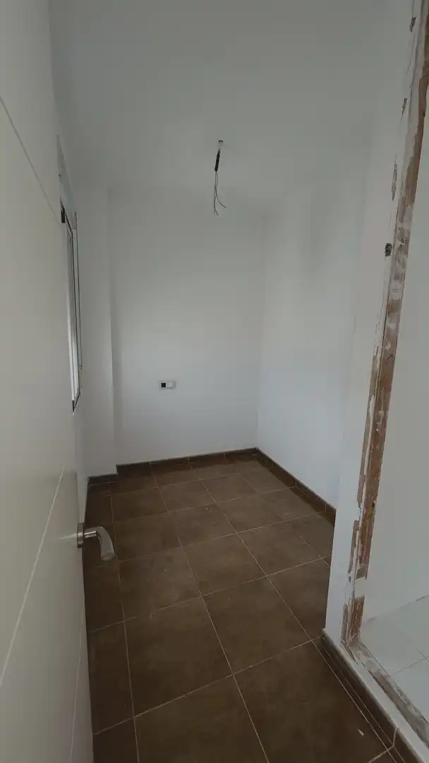 Piso en venta en Avenida de Cádiz, 87, Los Palacios y Villafranca Piso en venta en Los Palacios y Villafranca con Aire acondicionado, Terraza y Amueblado