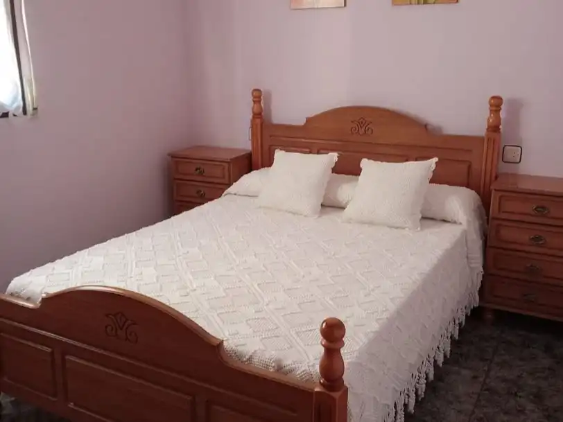 Schlafzimmer von Einfamilien-Reihenhaus zum Verkauf in Zarza la Mayor mit Terrasse, Abstellraum und Möbliert