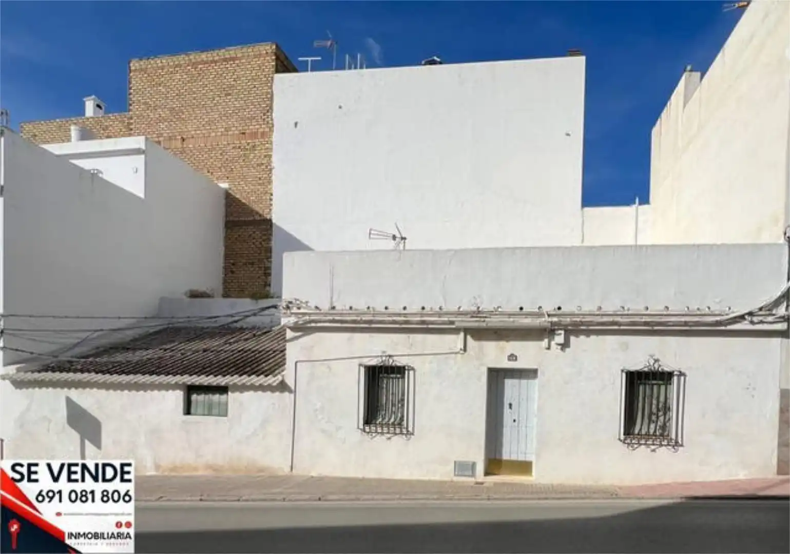 Casa o chalet en venta en Arahal Vista exterior de Casa o chalet en venta en Arahal con Trastero