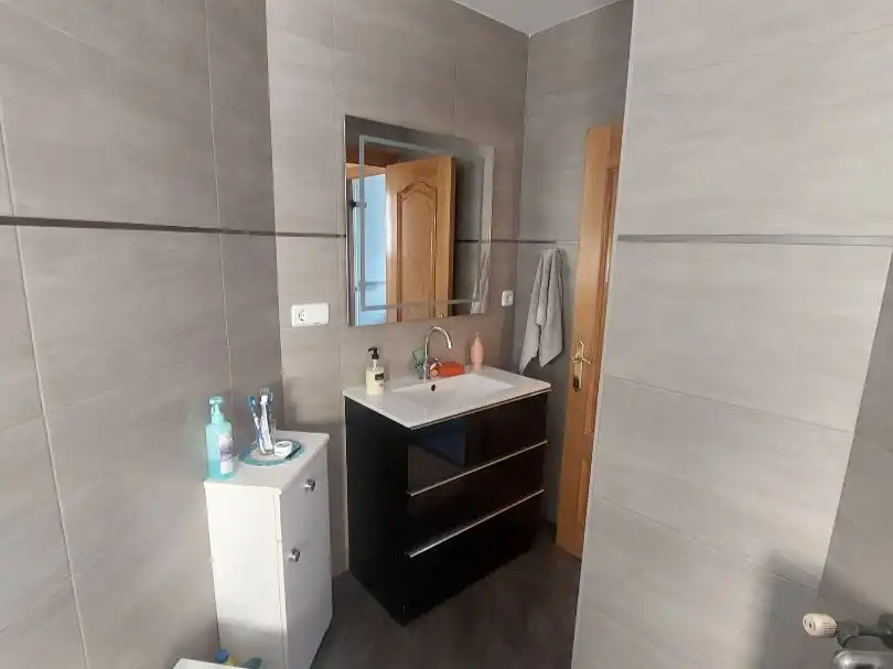 Piso en venta en Calle de Pamplona, 4, Bellas Vistas Baño de Piso en venta en Madrid Capital con Aire acondicionado, Terraza y Balcón