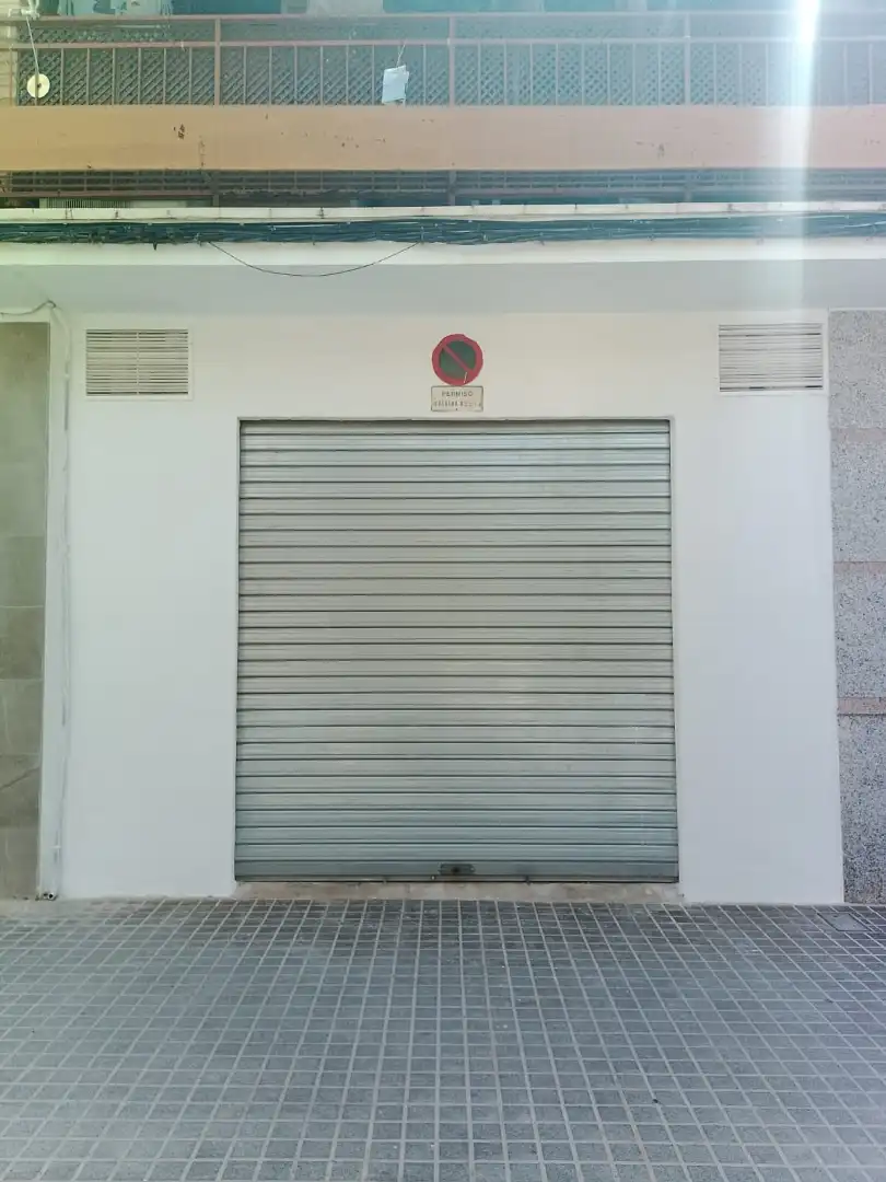 Local en venta en Pasaje Escritor Narbona, 4, Huerta de la Reina - Trassierra Parking de Local en venta en Córdoba
