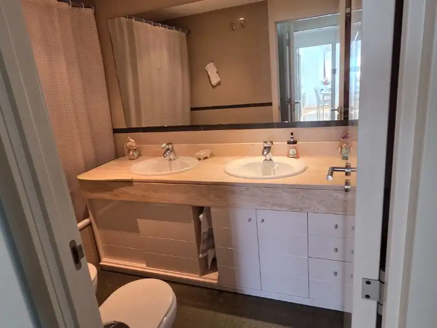 Wohnung zum Verkauf in Calle Mariano Barbacid, 6, Viñas Viejas Badezimmer von Wohnung zum Verkauf in Boadilla del Monte mit Klimaanlage, Heizung und Privatgarten