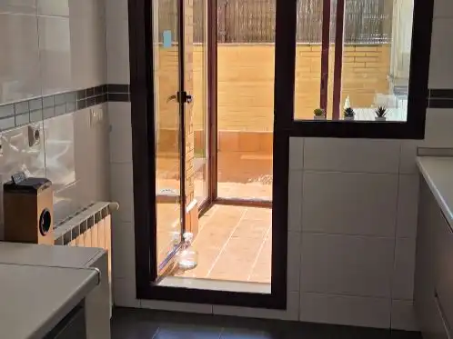 Wohnung zum Verkauf in Calle Mariano Barbacid, 6, Viñas Viejas Badezimmer von Wohnung zum Verkauf in Boadilla del Monte mit Klimaanlage, Heizung und Privatgarten