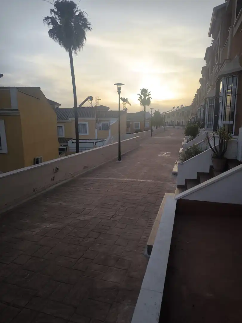 Exterior view of Detached homes for rent in Dos Hermanas  with Air Conditioner, Heating and Parquet flooring