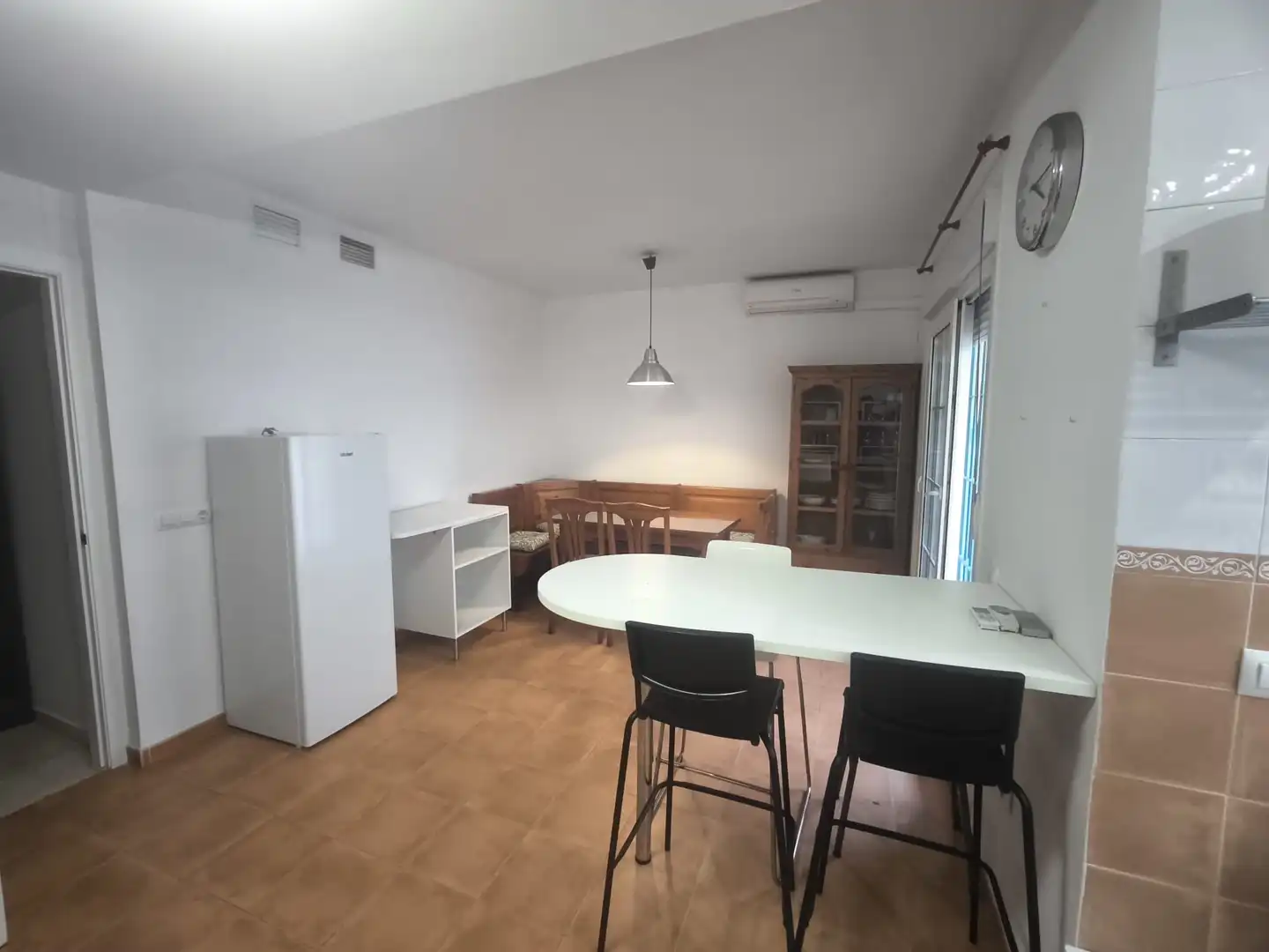 Kitchen of Detached homes for rent in Dos Hermanas  with Air Conditioner, Heating and Parquet flooring