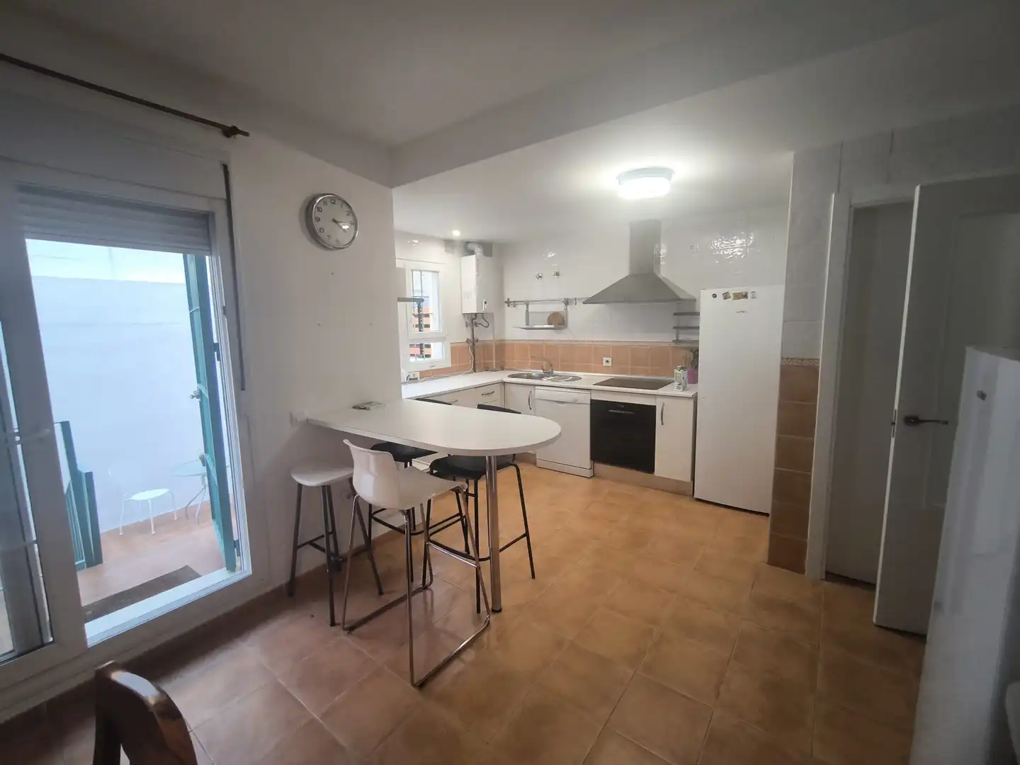 Kitchen of Detached homes for rent in Dos Hermanas  with Air Conditioner, Heating and Parquet flooring