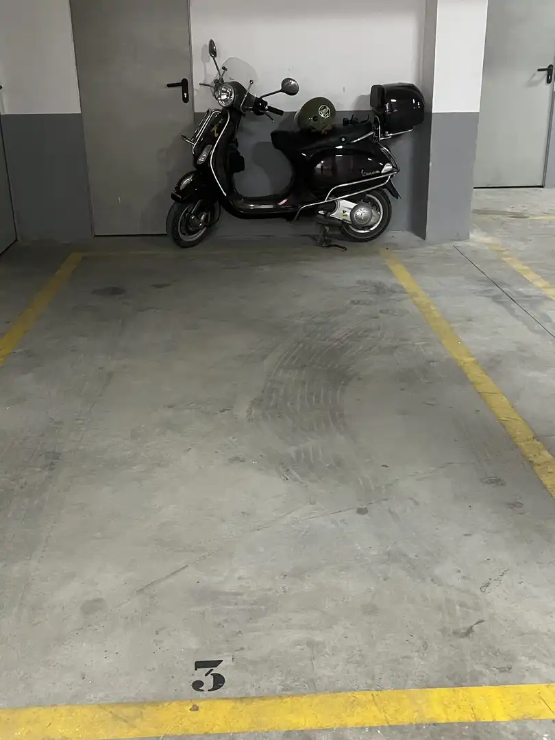 Parkplatz von Garage zum Verkauf in Llucmajor