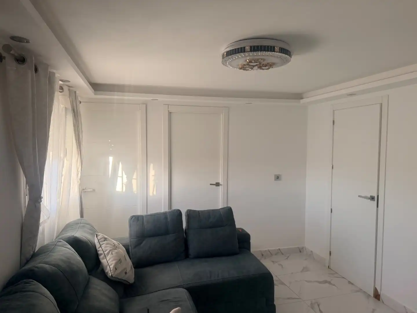 Flat for sale in Calle Espíritu Santo, 8, Pescadores - Saladillo Living room of Flat for sale in Algeciras with Air Conditioner, Storage room and Furnished