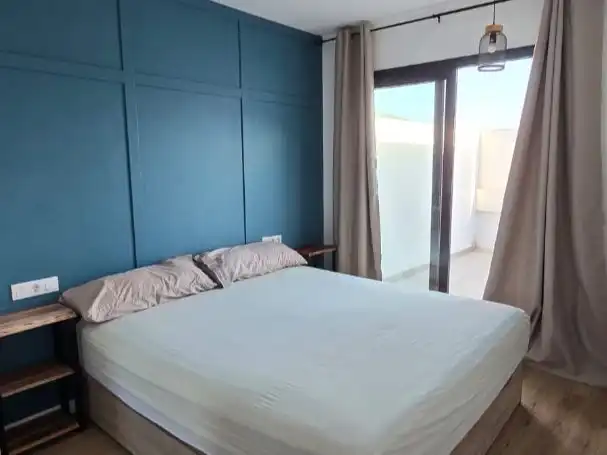 Habitación de Dúplex de alquiler en La Oliva con Parquet, Terraza y Piscina