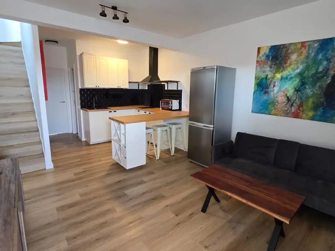 Dúplex de alquiler en Calle Drago, 5, Corralejo Cocina de Dúplex de alquiler en La Oliva con Parquet, Terraza y Piscina