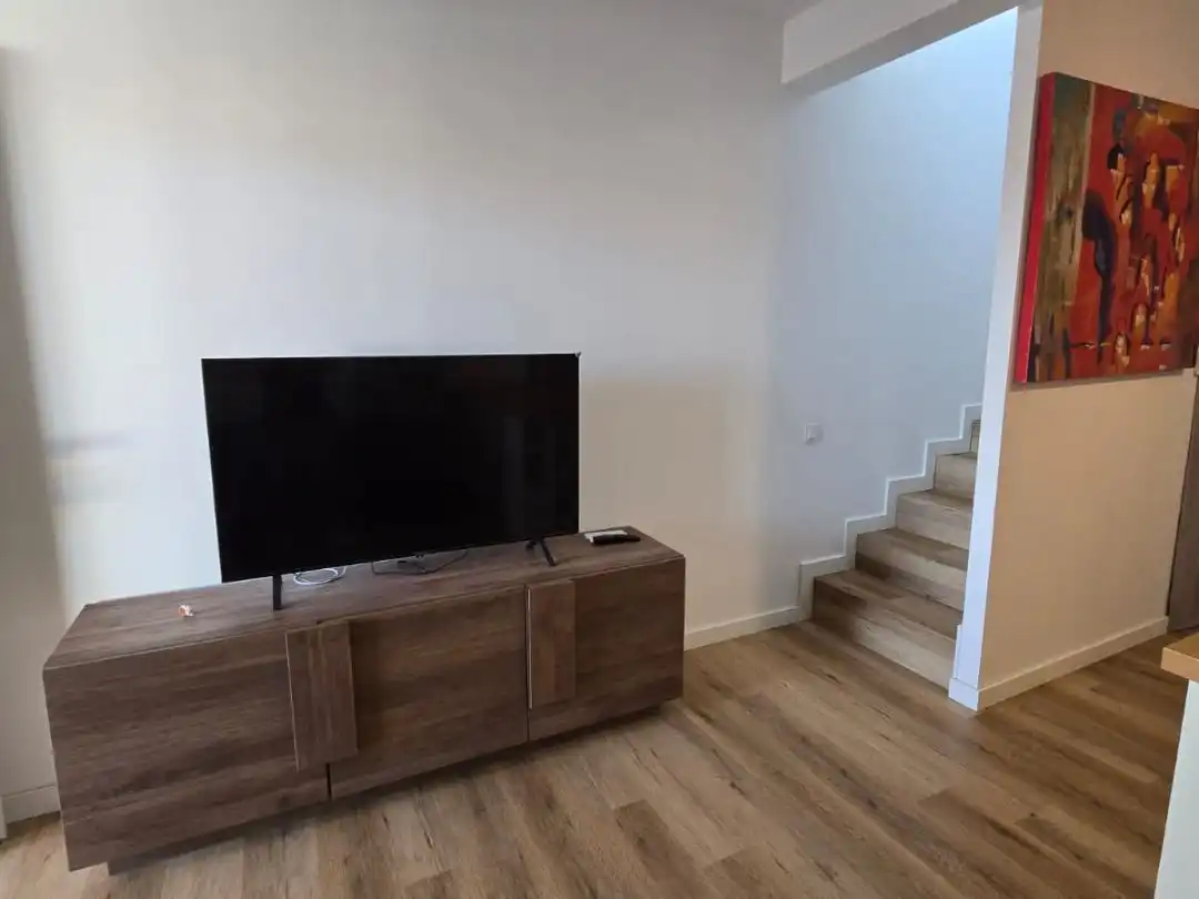 Dúplex de alquiler en Calle Drago, 5, Corralejo Sala de estar de Dúplex de alquiler en La Oliva con Parquet, Terraza y Piscina