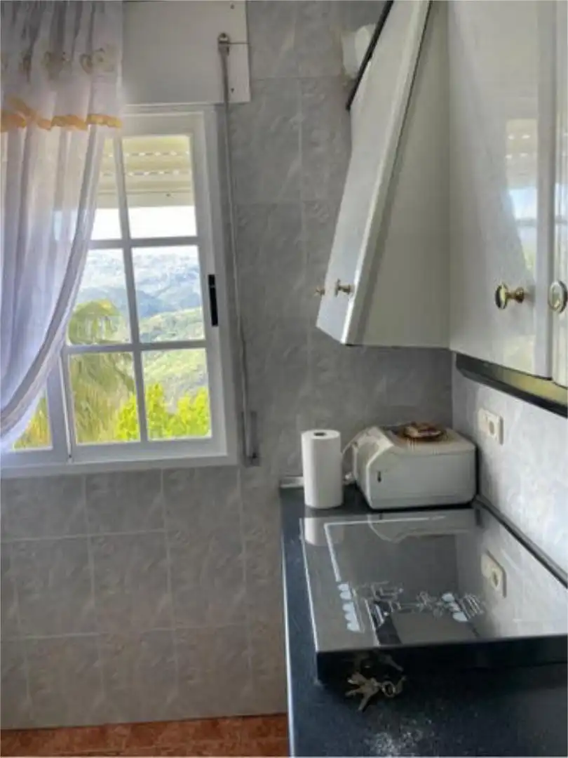 Piso en venta en Pujerra Cocina de Piso en venta en Pujerra con Terraza y Amueblado