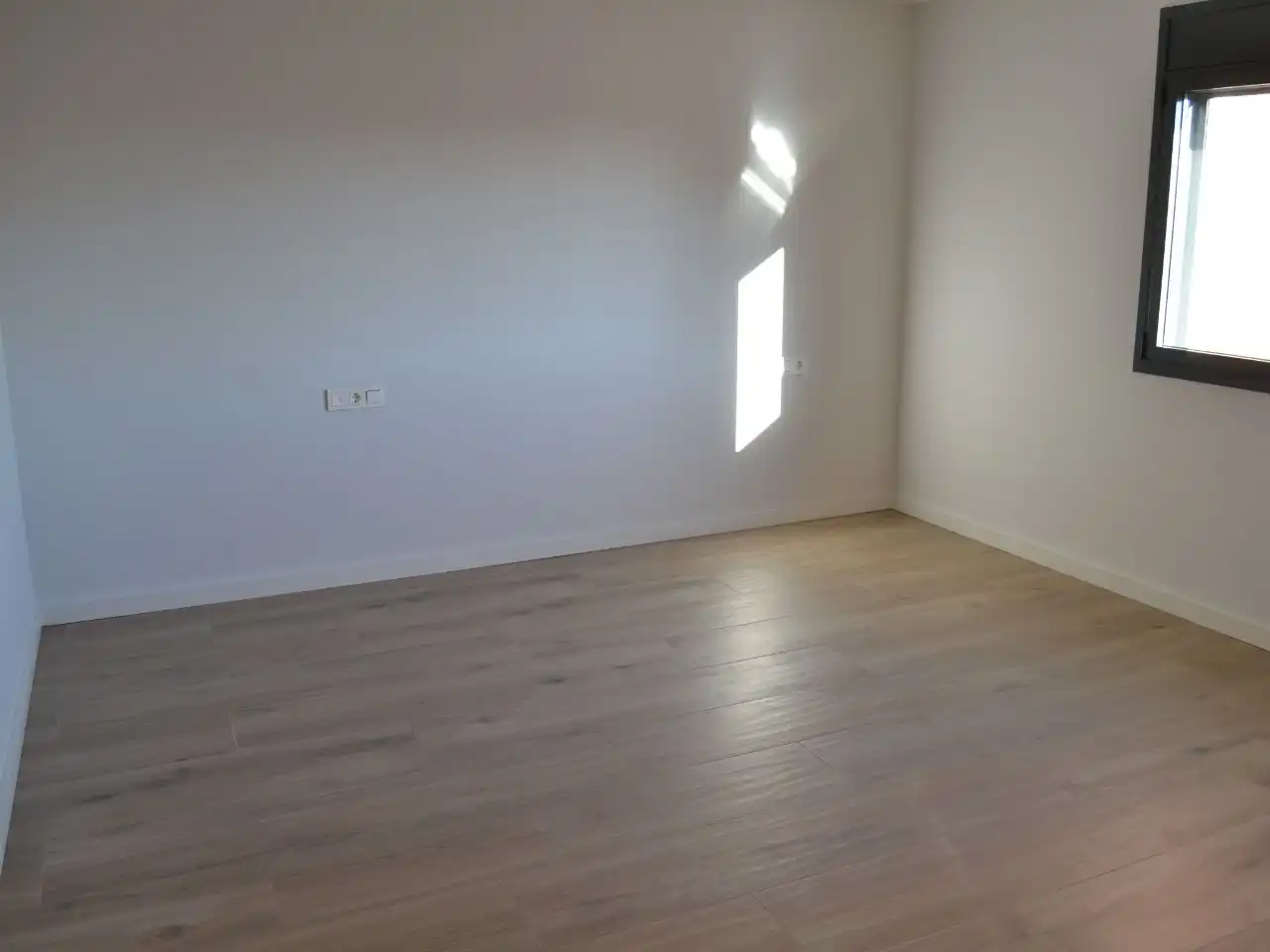 Attic for rent in Plaça Ricard Vinyes, 2, Lleida Capital Bedroom of Attic for rent in Lleida Capital with Air Conditioner and Terrace