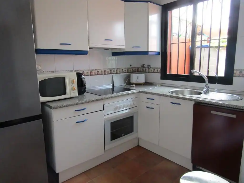 Flat for rent in Avenida del Deporte, Islantilla Golf Kitchen of Flat for rent in Islantilla with Private garden, Terrace and Storage room