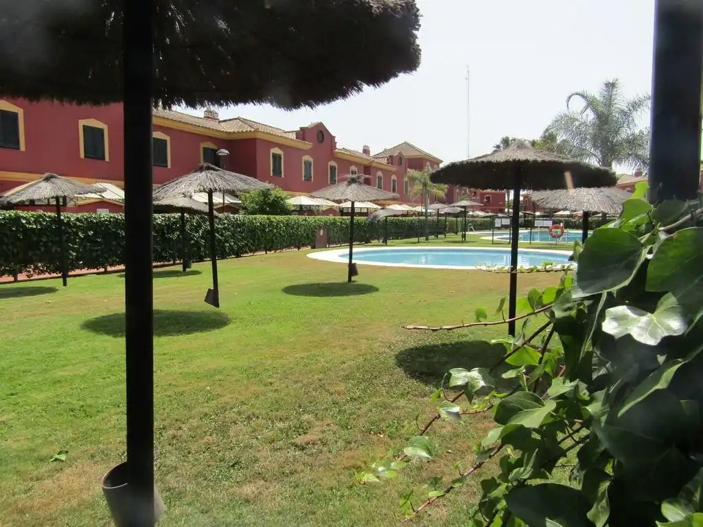 Flat for rent in Avenida del Deporte, Islantilla Golf Garden of Flat for rent in Islantilla with Private garden, Terrace and Storage room