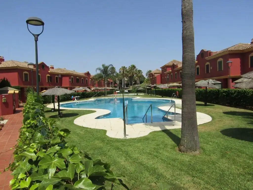 Flat for rent in Avenida del Deporte, Islantilla Golf Garden of Flat for rent in Islantilla with Private garden, Terrace and Storage room