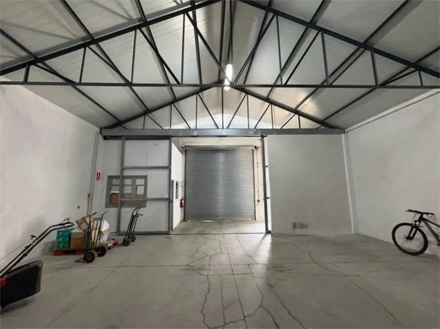 Nave industrial de alquiler en A Gudiña 