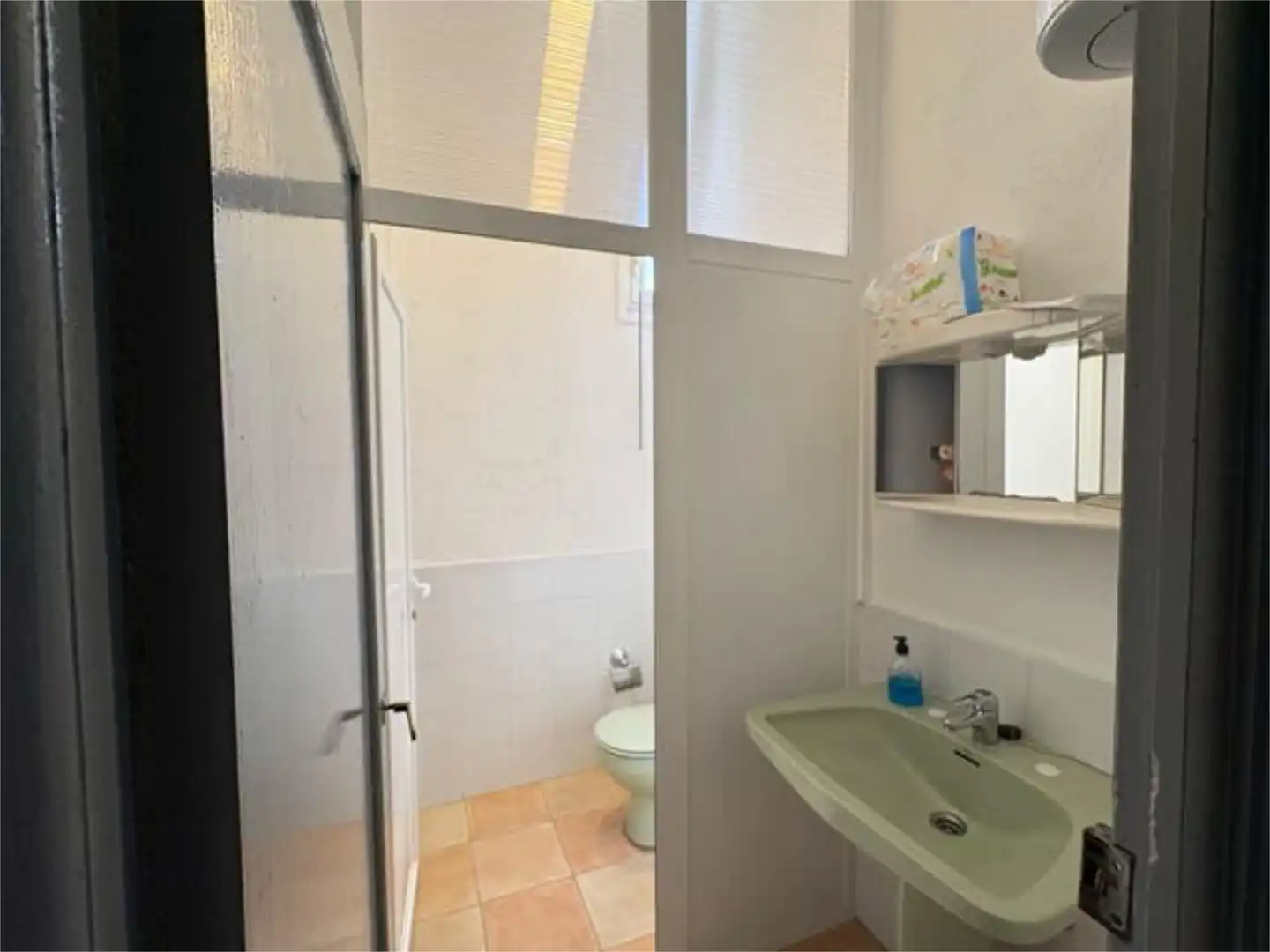 Baño de Nave industrial de alquiler en A Gudiña 