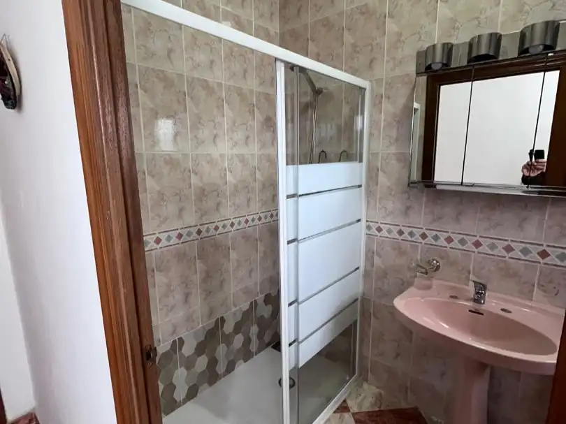 Badezimmer von Wohnung zum Verkauf in Nerva mit Klimaanlage, Terrasse und Abstellraum