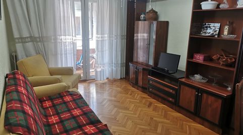 Apartamento de alquiler en Calle Máximo Cayón Waldaliso, 7, San Claudio - La Chantría, León Capital - imagen 3 Foto 3 de Apartamento de alquiler en Calle Máximo Cayón Waldaliso, 7, San Claudio - La Chantría, León Capital