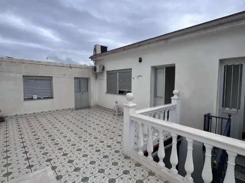 Terrasse von Wohnung zum Verkauf in Nerva mit Klimaanlage, Terrasse und Abstellraum