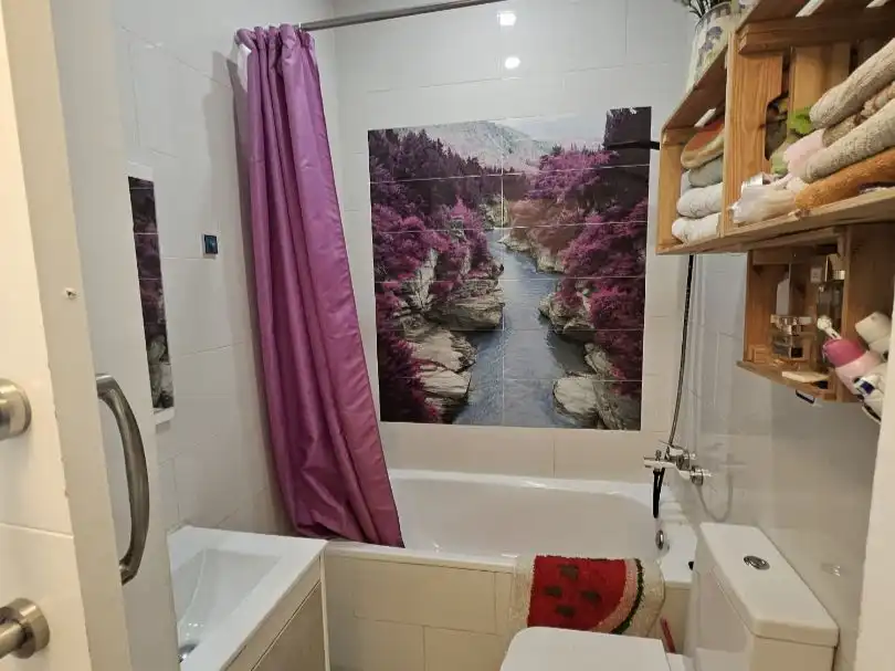Bathroom of Flat for sale in  Madrid Capital  with Air Conditioner and Balcony