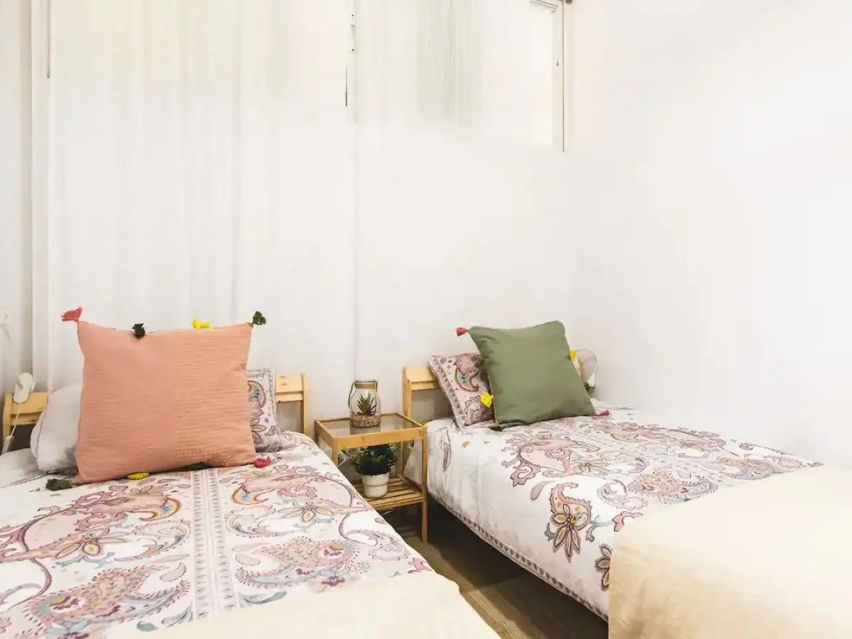 Apartament de lloguer a Calle Kant, 5, Isleta - Puerto - Guanarteme Dormitori de Apartament de lloguer en Las Palmas de Gran Canaria amb Aire condicionat i Balcó