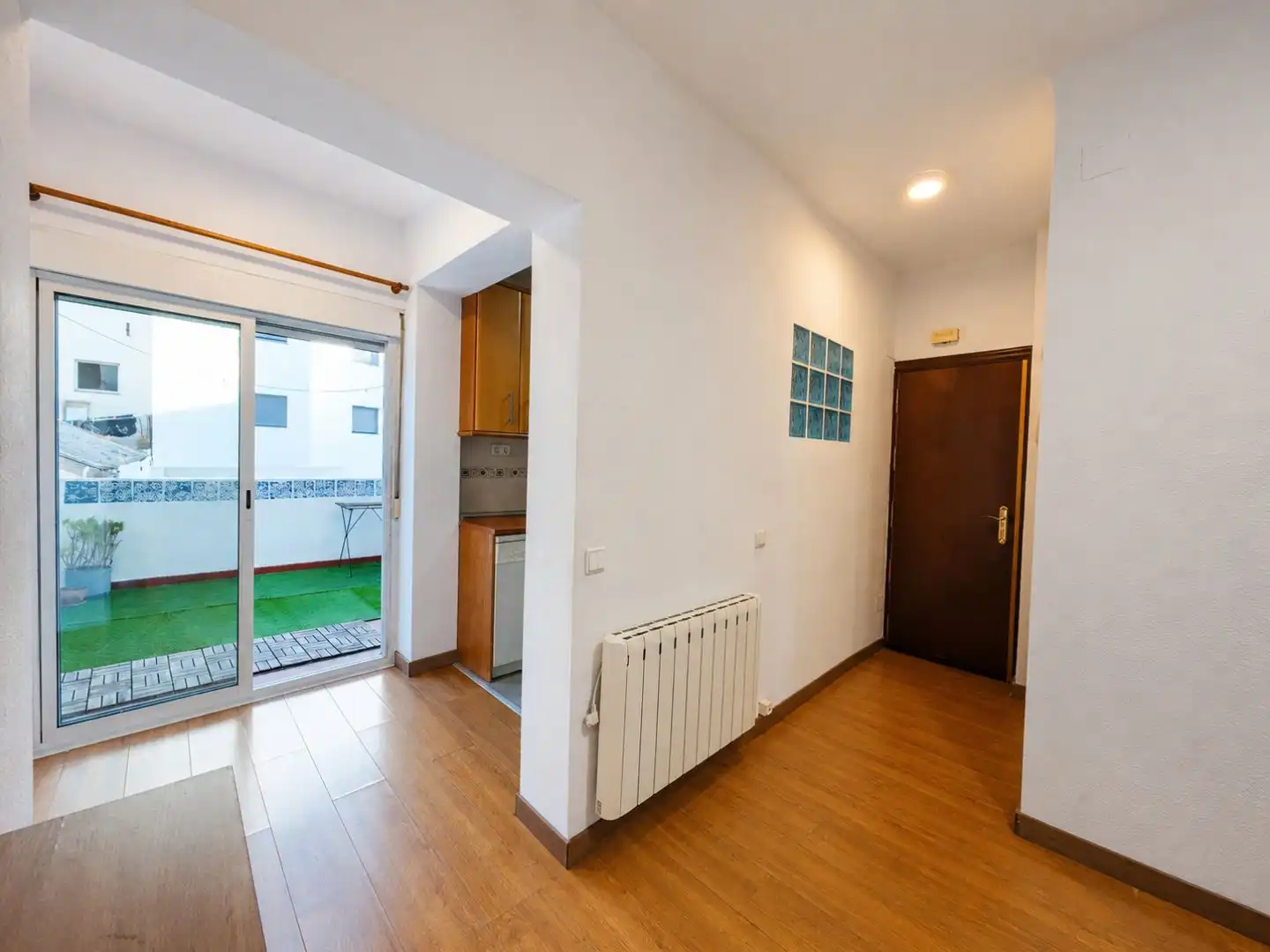 Bedroom of Flat for rent in Madrid  with Air Conditioner, Heating and Parquet flooring