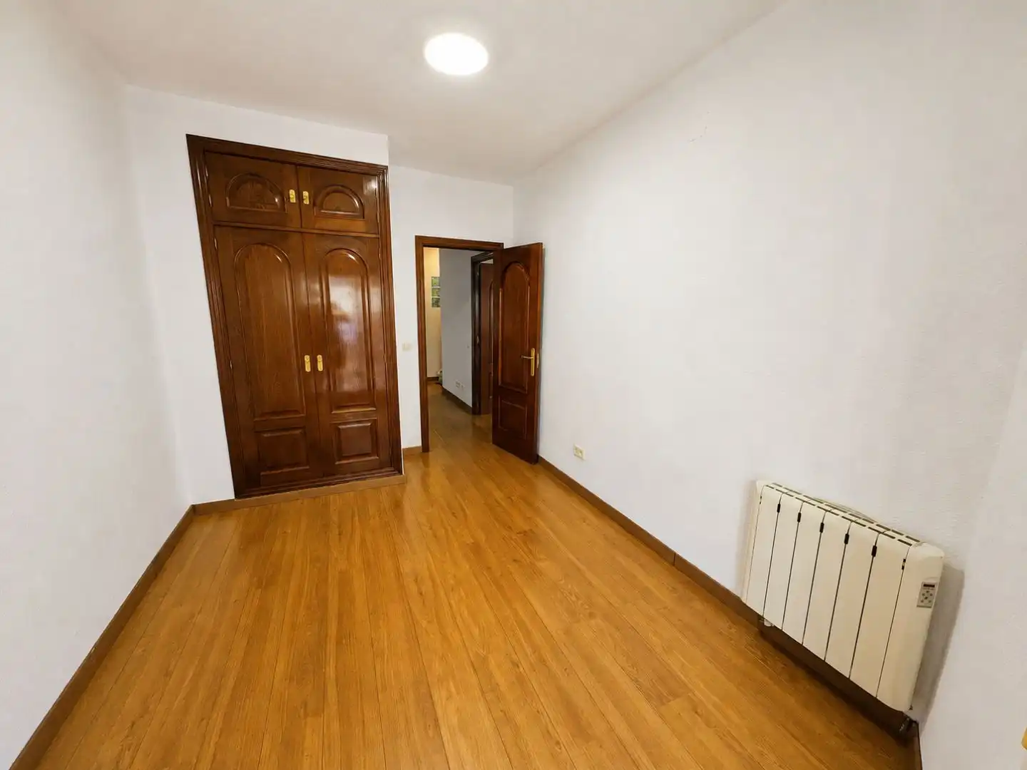 Bedroom of Flat for rent in Madrid  with Air Conditioner, Heating and Parquet flooring